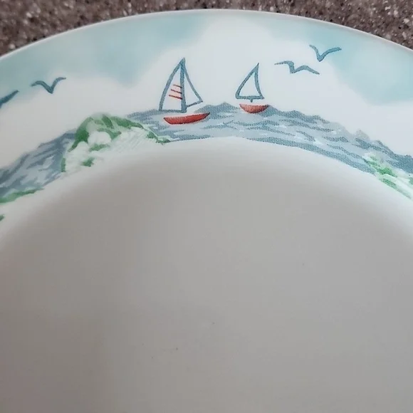 Set of 4, Corelle Outer Banks Lighthouse, Dinner Plates. Made In USA. - Picture 5 of 10